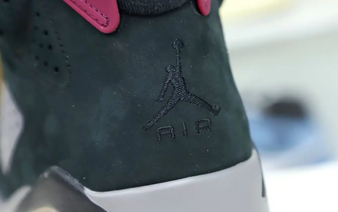 JORDAN AIR BORDEAUX RETRO 6 0617